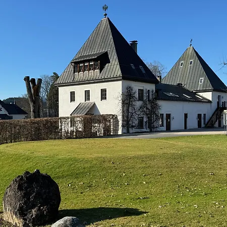 Holiday home Turm Kaps Luxury Direkt Am Golfplatz By Belle